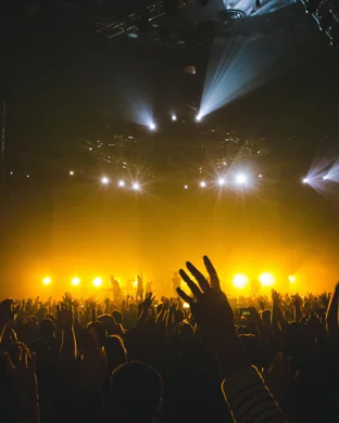 Leonid & Friends - A Tribute To Chicago Virginia Beach