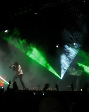 Live concert by In House We Trust ft. Alex Lambrino