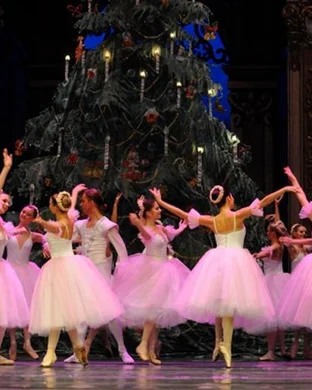 The Nutcracker - Symphony Of Lights